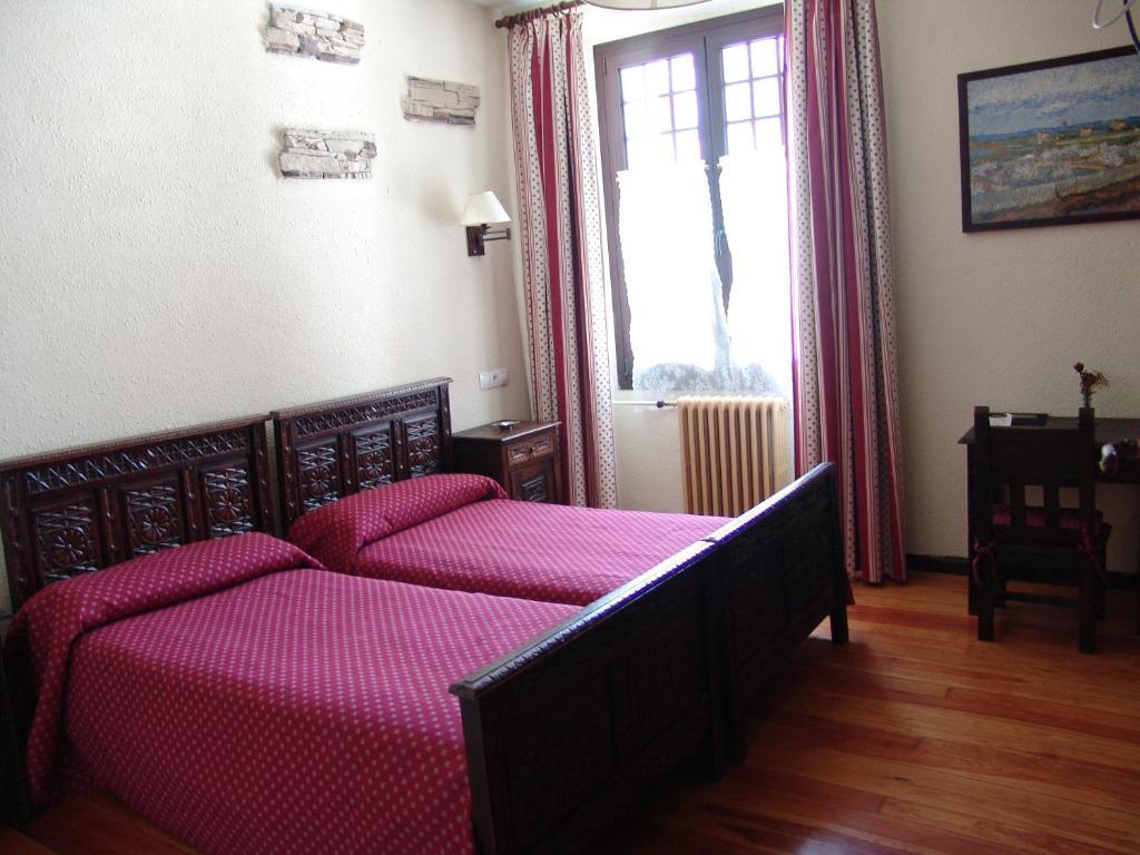 Hostal Ayestaran II Lekunberri Ruang foto