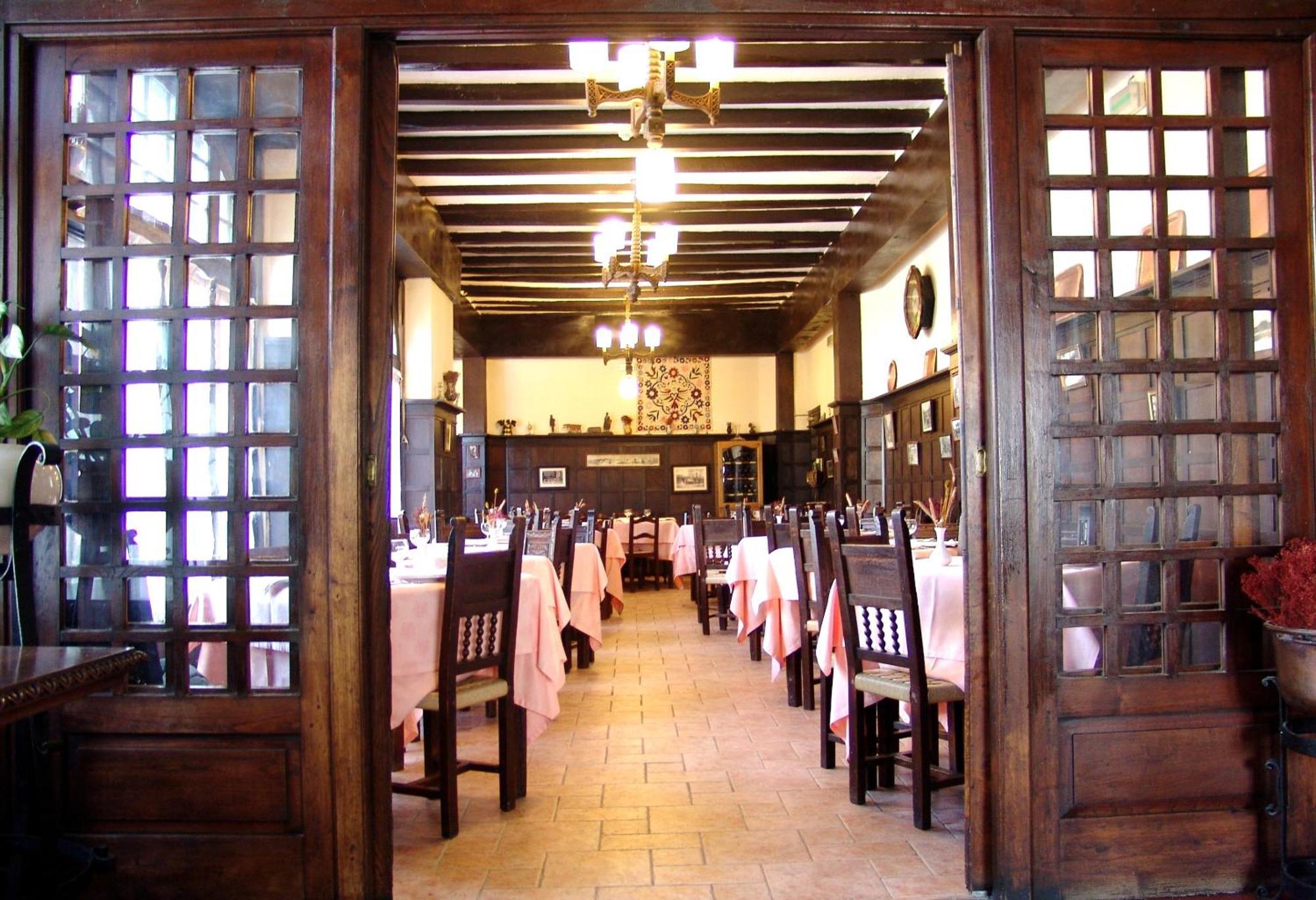 Hostal Ayestaran II Lekunberri Bagian luar foto