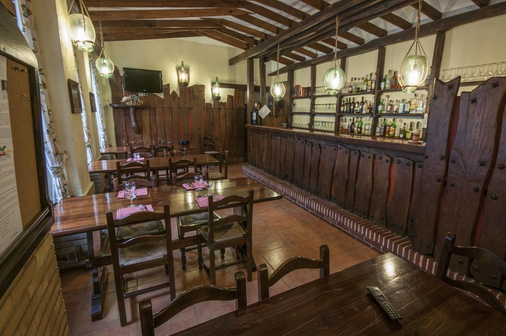 Hostal Ayestaran II Lekunberri Bagian luar foto