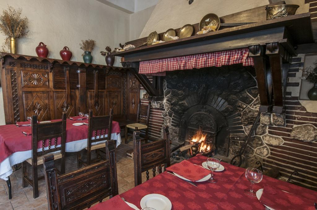 Hostal Ayestaran II Lekunberri Bagian luar foto