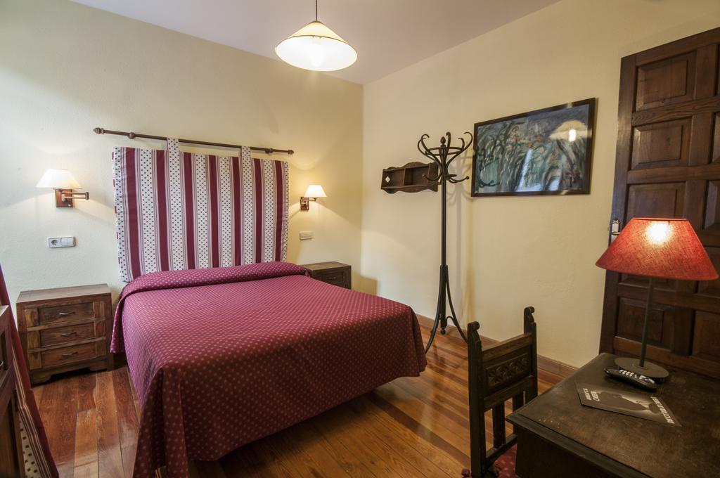 Hostal Ayestaran II Lekunberri Bagian luar foto