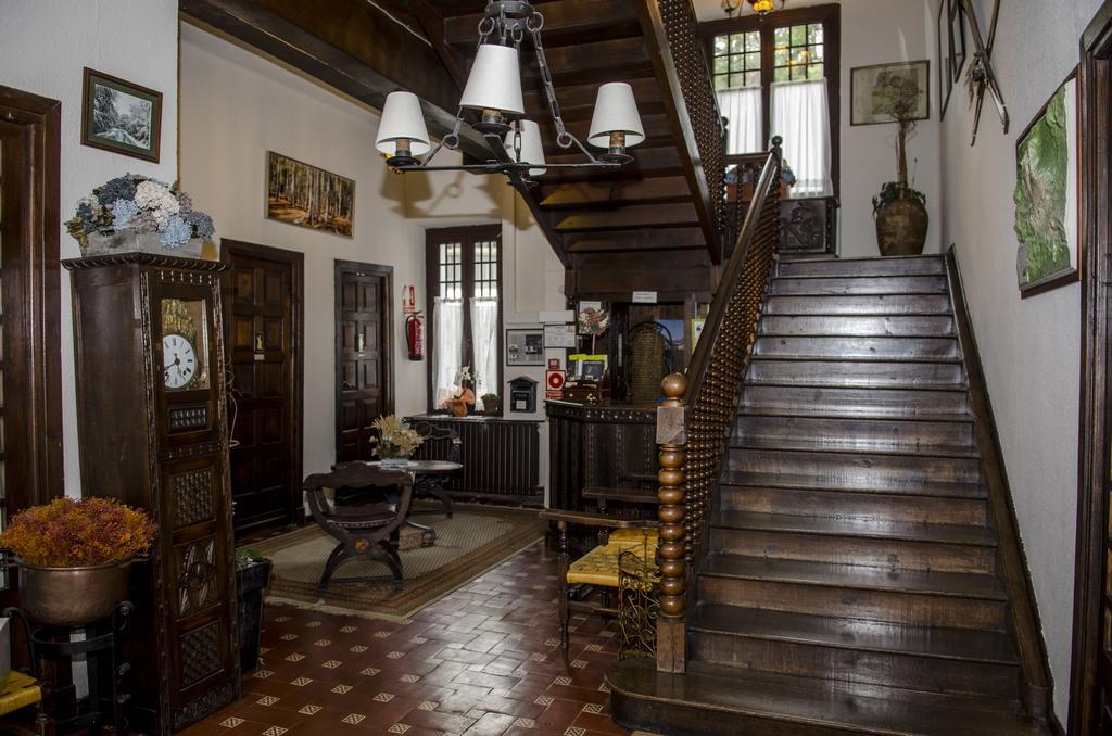 Hostal Ayestaran II Lekunberri Bagian luar foto