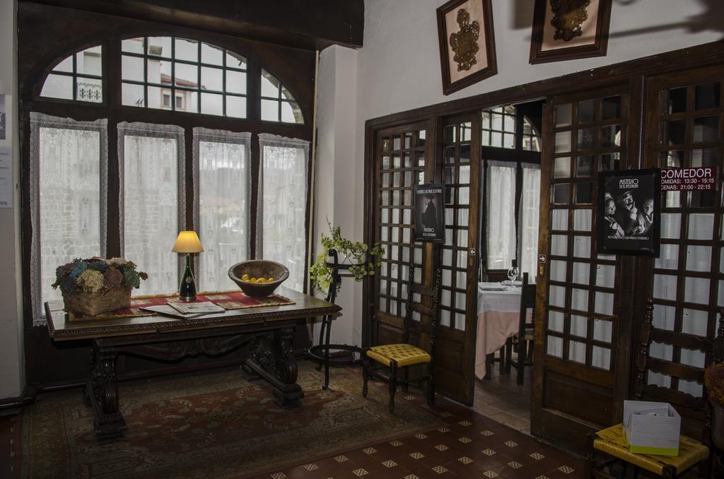 Hostal Ayestaran II Lekunberri Bagian luar foto